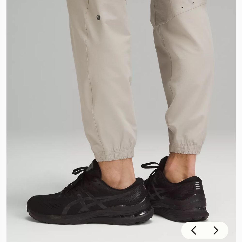 lululemon athletica Men's Light Tan Cargo Pants